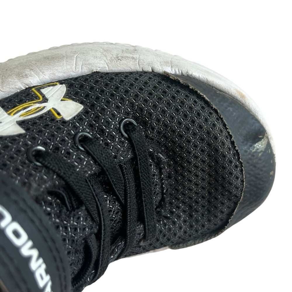 🌼 5/$20 Under Armour Boys Black Yellow Sneakers Size 12K Lightweight Running - Picture 6 of 10